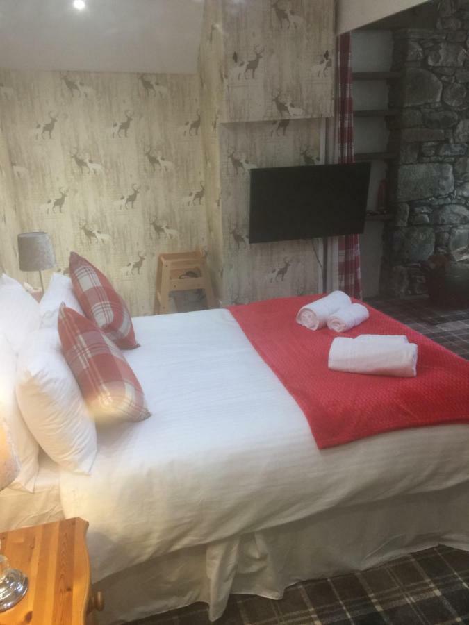 Bed and Breakfast Livet House Томинтоул Экстерьер фото